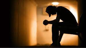 Buscan prevenir el suicidio; Cáritas de Saltillo e INTRA firman convenio