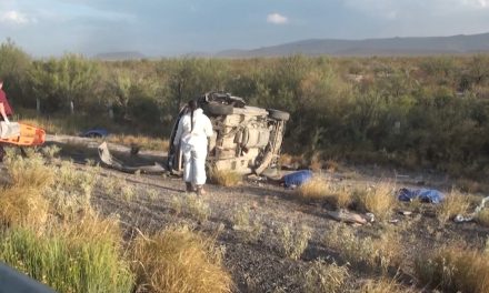 Familia tamaulipeca sufre trágica volcadura en la Saltillo-Torreón; mueren 4 en el lugar