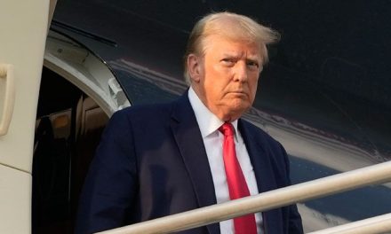 Establecen fecha de juicio contra Donald Trump por intento de anular elecciones