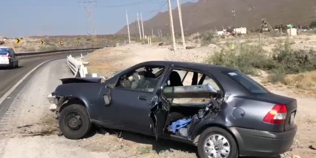 ¡Vive de milagro! Hombre destruye su vehículo en la Saltillo-Monterrey
