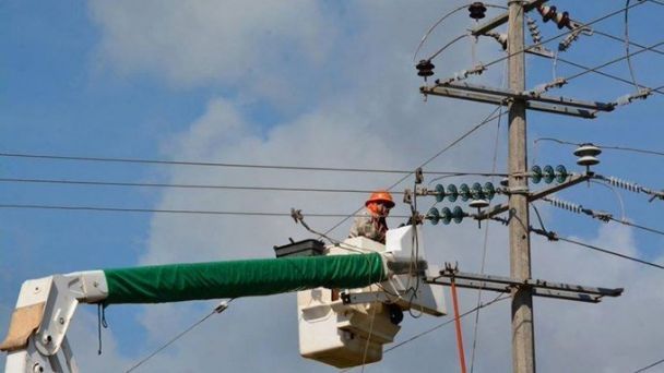 Otra vez dejan sin luz de nueva cuenta al ejido Hércules