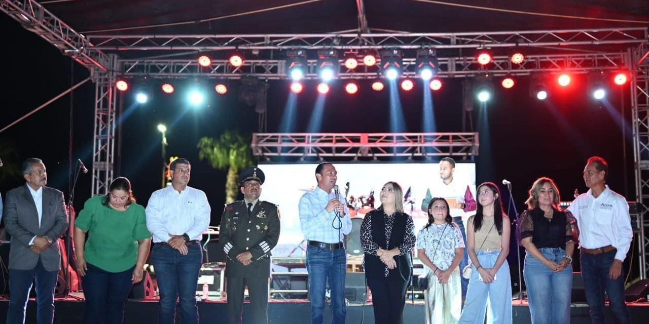 Celebra Acuña 72 aniversario como ciudad