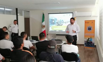 Suman más de mil motociclistas certificados en Torreón