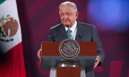 AMLO anuncia que México recuperará la categoría 1 en aviación la próxima semana