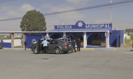 Alcalde reconoce a la Policía Municipal de Arteaga