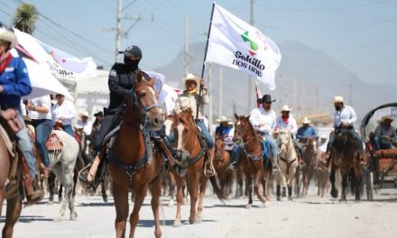 Mil cabalgantes en inicio de Rodeo Saltillo