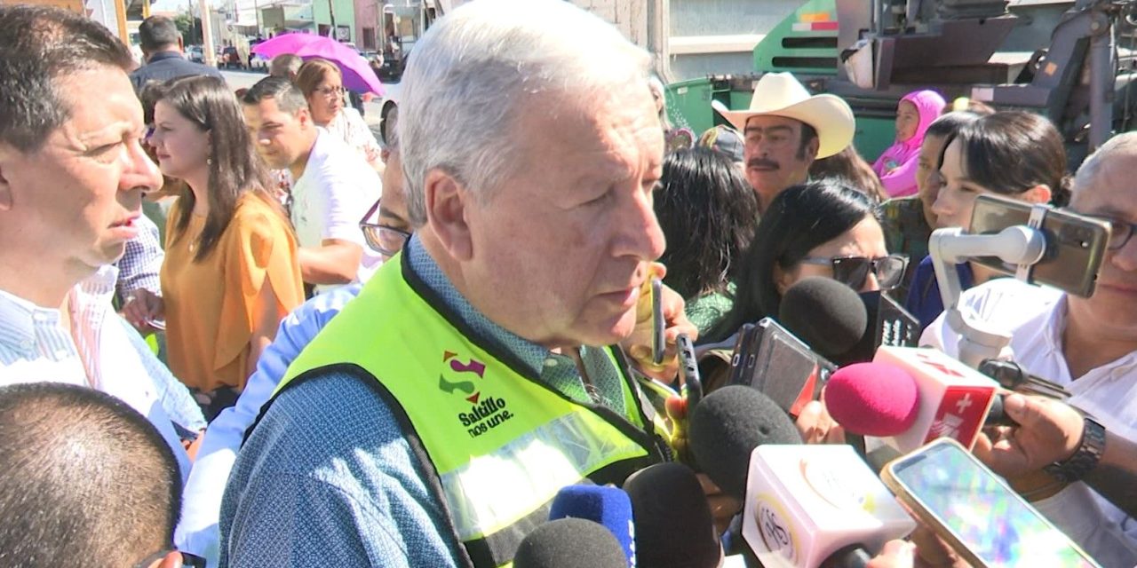 Celebra Chema Fraustro fin de plantón en Tec Saltillo