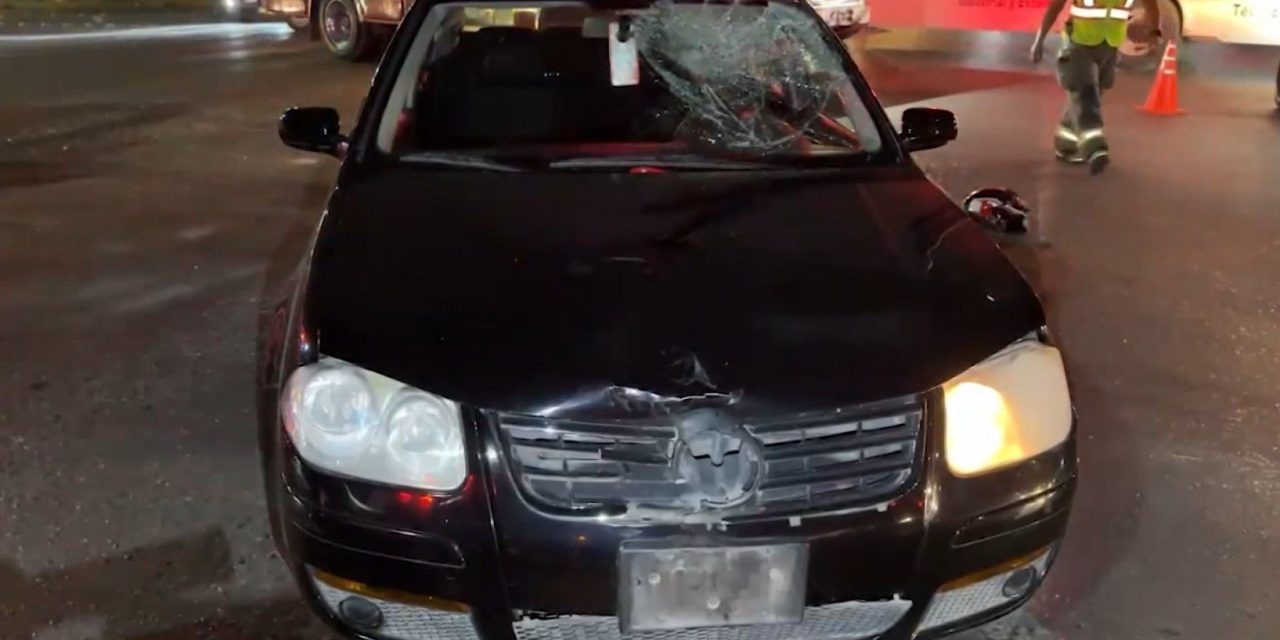 Choca de frente contra moto en Saltillo