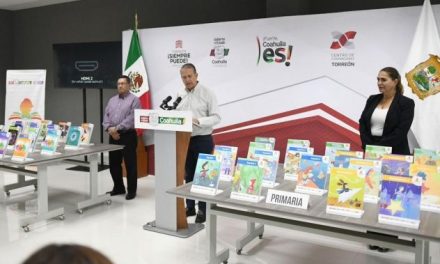 Descarta gobernador Riquelme cien mil firmas para entregar libros de texto de la federación
