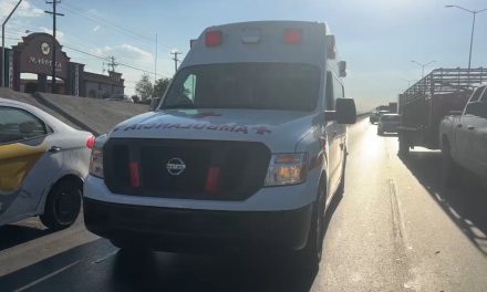 Motociclista se accidenta en puente de Saltillo