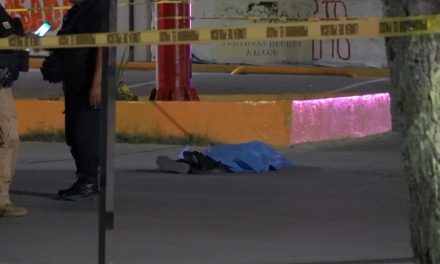 Menor muere en riña entre pandillas en Ramos Arizpe