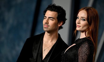 Sophie Turner demanda a Joe Jonas para permitir que sus hijos vuelvan a Inglaterra
