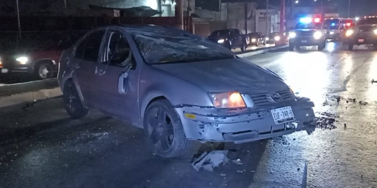 Saltillo: Termina volcado tras chocar patrulla; la unidad abanderada otro accidente