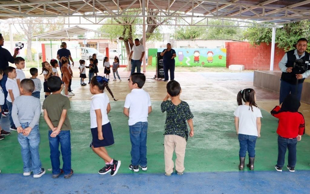 Brindan atención a jardín de niños en San Juan de Sabinas