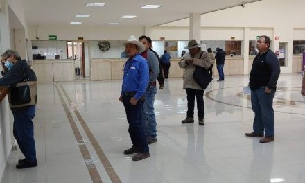 Responden monclovenses al pago del predial