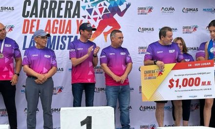 Participan cientos de atletas en la Carrera por el Agua y la Amistad en Acuña