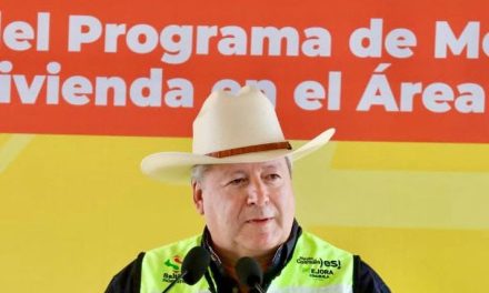 Ayuntamiento de Saltillo edifica 270 techos de vivienda
