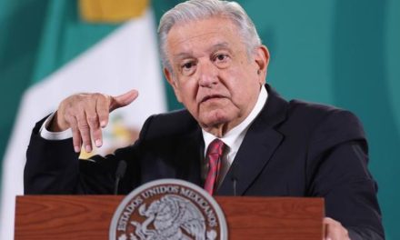 AMLO niega que autoridades estén rebasadas por la crisis migratoria