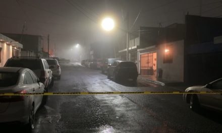 Hombre se atraganta con comida y muere asfixiado en Saltillo