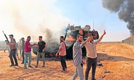 Hasta 68 turistas mexicanos quedan varados en medio de la guerra en Israel