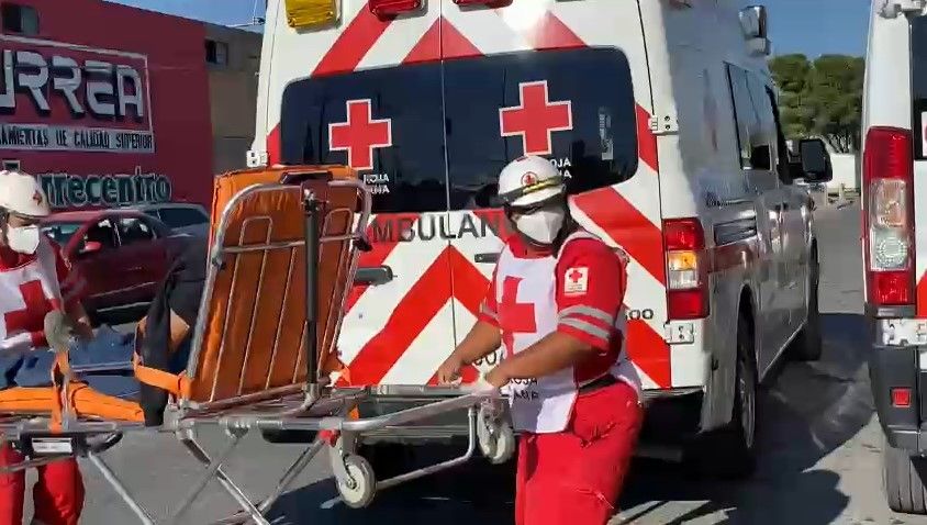 Hombre termina en el hospital  al caer de su bicicleta en Saltillo