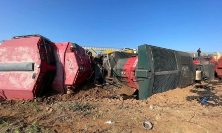 Chocan dos trenes en Fresnillo, Zacatecas y los dos maquinistas pierden la vida