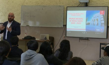Josué Garza rinde primer informe como director del Ateneo Fuente