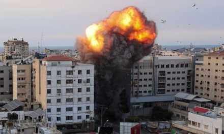Hay 200 mil palestinos desplazados tras bombardeos de Israel a la Franja de Gaza