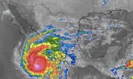 México sigue en alerta tras la llegada del Huracán Norma que tocará tierra en los próximos días