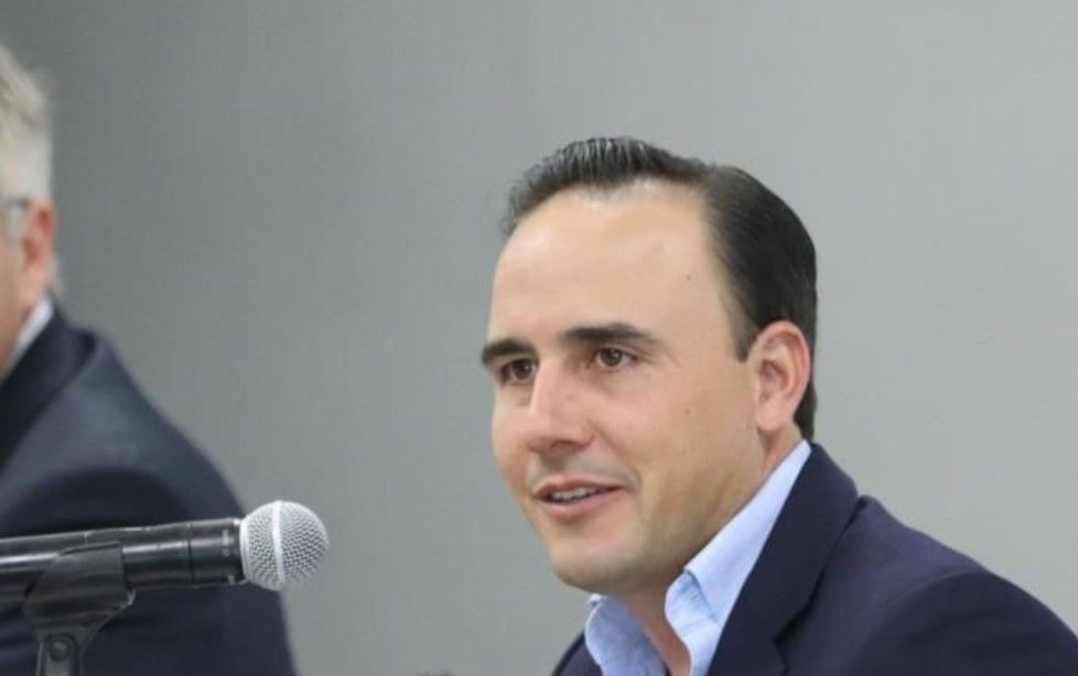 Inicia Manolo Jiménez gira económica en Asia