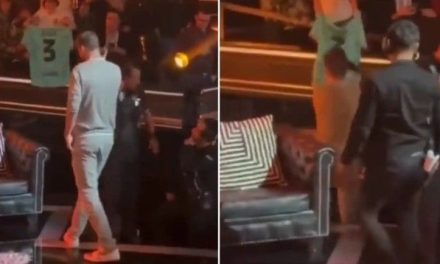 La caída de Gerard Piqué al ir al saludar a un fanático (video)