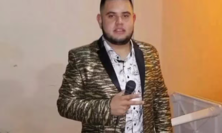 Víctor Bravo, el cantante que fue privado de su libertad durante concierto en Chihuahua