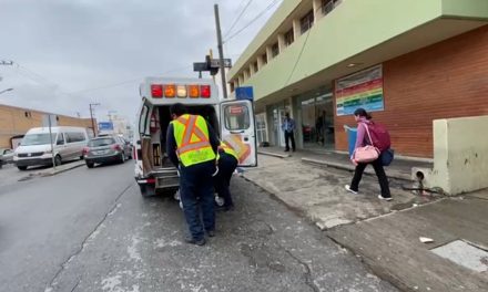 Vuelca en la Carretera a Zacatecas y terminan heridos