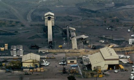 Abandonarían trabajadores obras en Pasta de Conchos