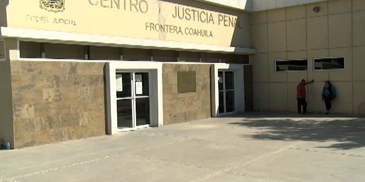 Declara ante juez policía  señalado por homicidio
