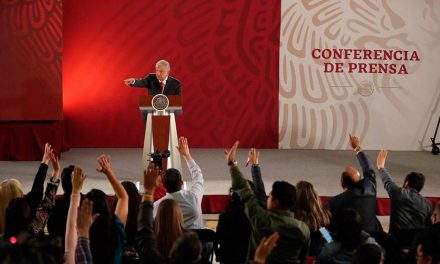 Recorta la 4T recursos a la salud y ‘consiente’ a la ‘mañanera’