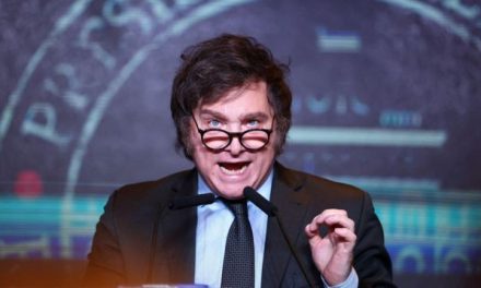 Javier Milei se convierte en el nuevo presidente de Argentina y es apoyado por Trump