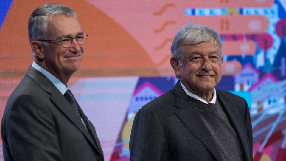 Por el enojo del cobro de impuestos, AMLO afirma que Salinas Pliego tiene campaña contra él