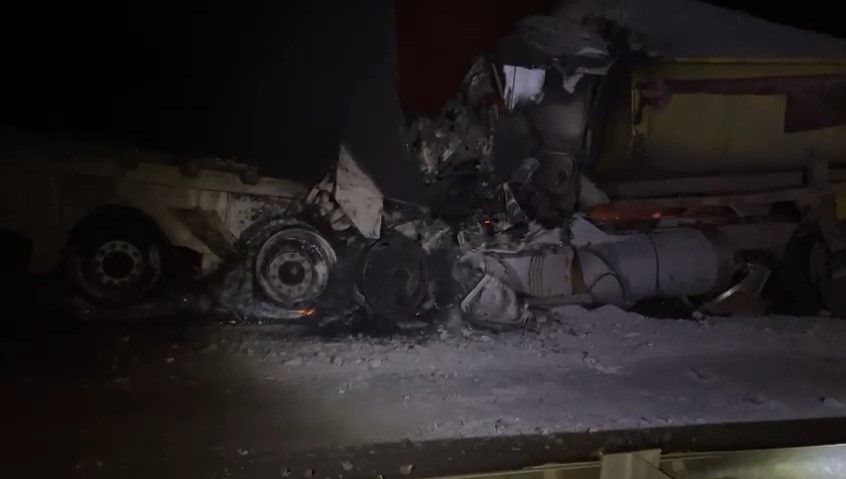 Accidente fatal en carretera a Torreón; muere trailero calcinado