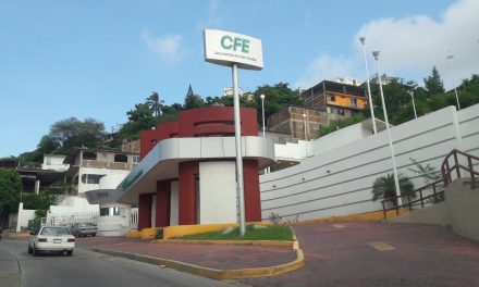 CFE restablece electricidad al 93% en Guerrero