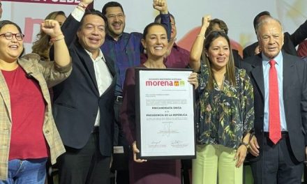 Claudia Sheinbaum se registra como precandidata de Morena a la Presidencia