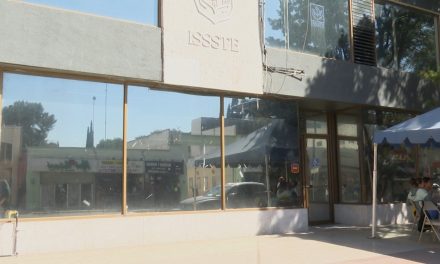 Confirman jubilados cobro de moches en el ISSSTE Coahuila