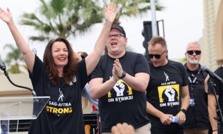 Huelga histórica de actores en Hollywood llega a su fin después de 118 días de lucha