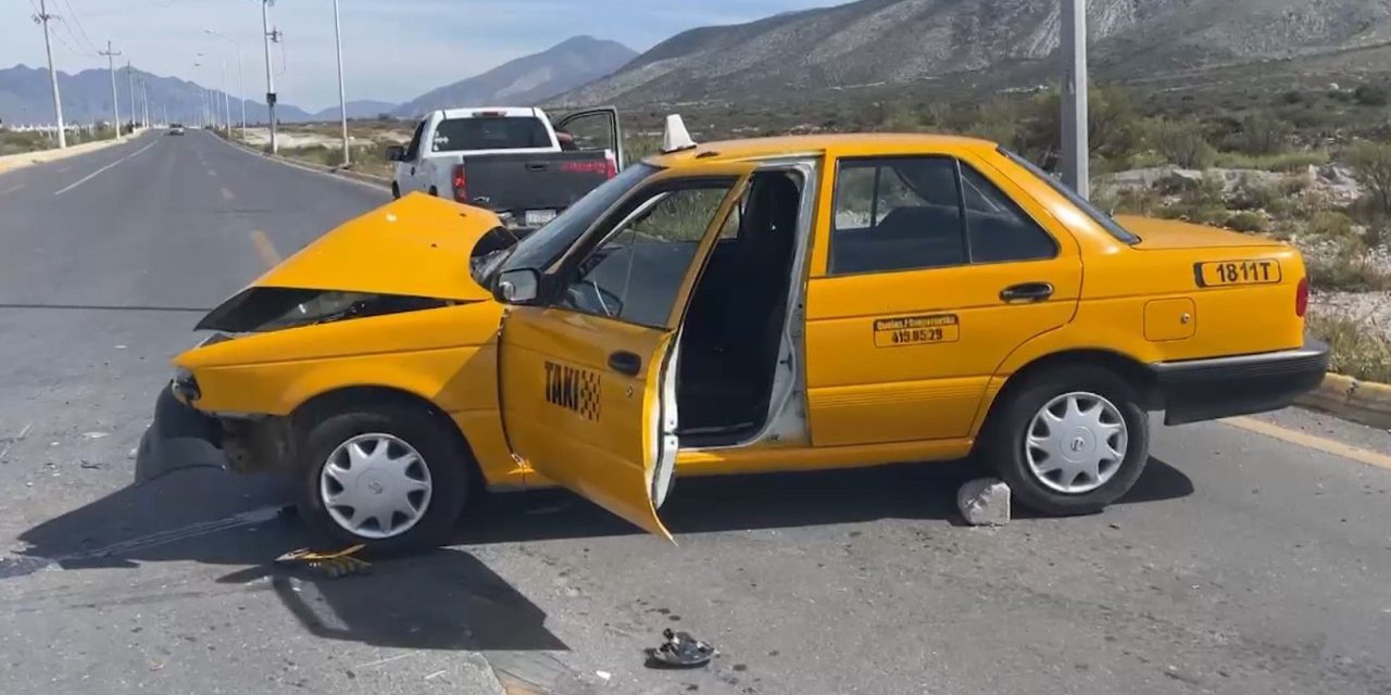 Invade carril y provoca accidente en Saltillo