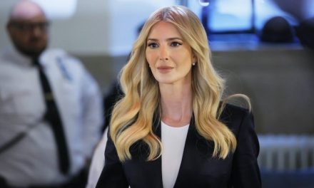 Ivanka Trump testifica en juicio por fraude contra su padre en Nueva York