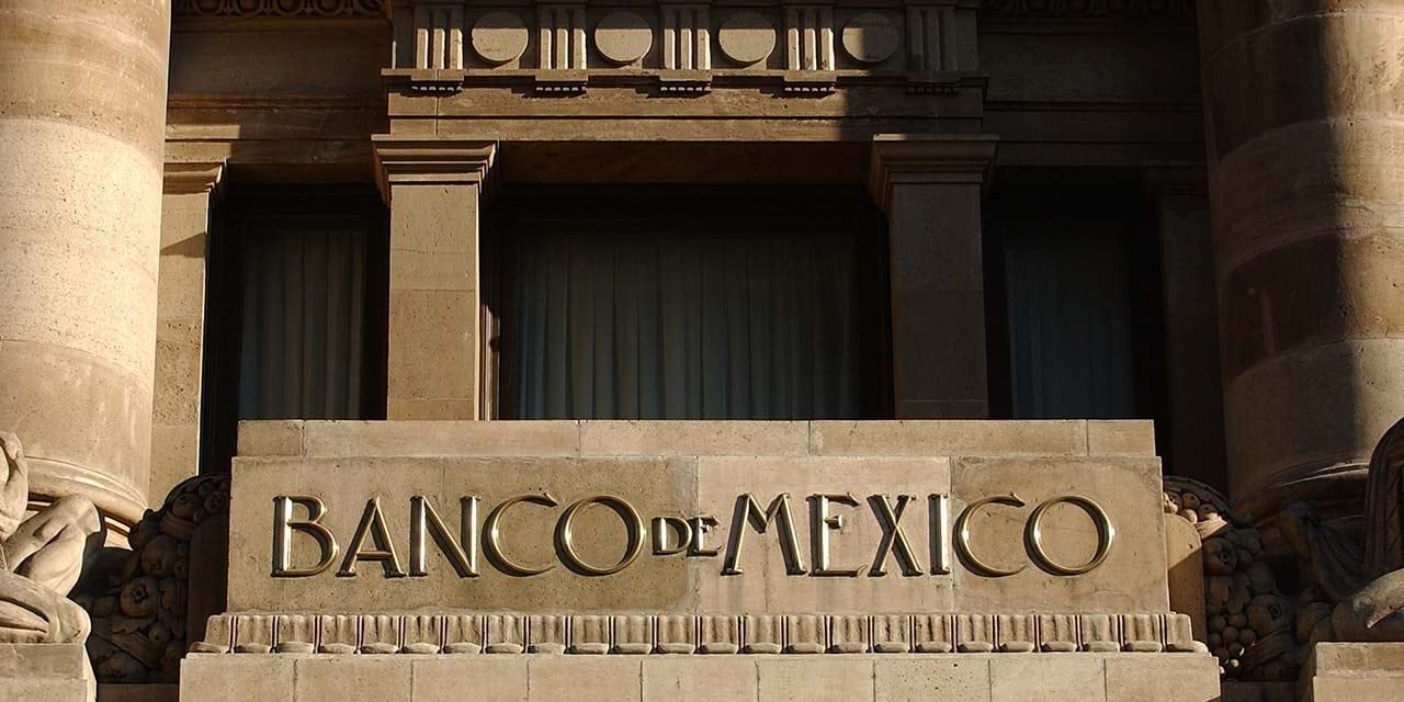 Economía de México crecerá hasta 3.7% para 2024: Banxico
