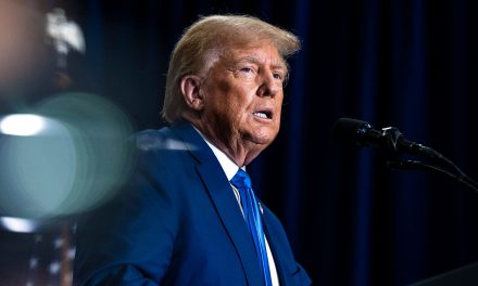 Trump afirma que si ocurre una Tercera Guerra Mundial probablemente México ya no existiría