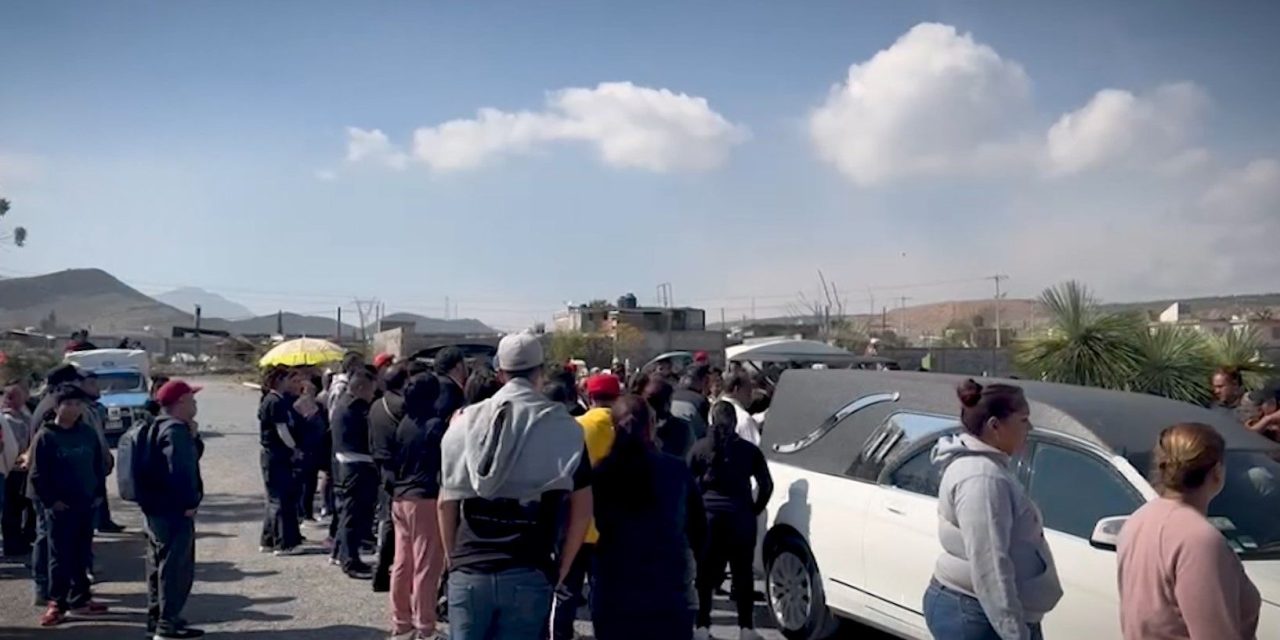 Saltillo: Dan último adiós a María Guadalupe y a su hija Adriana
