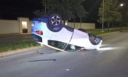 Acelerado termina volcado al norte de Saltillo