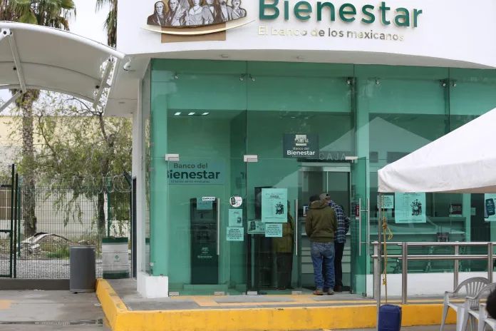 Infonavit ‘se cobra’ de la pensión del Bienestar